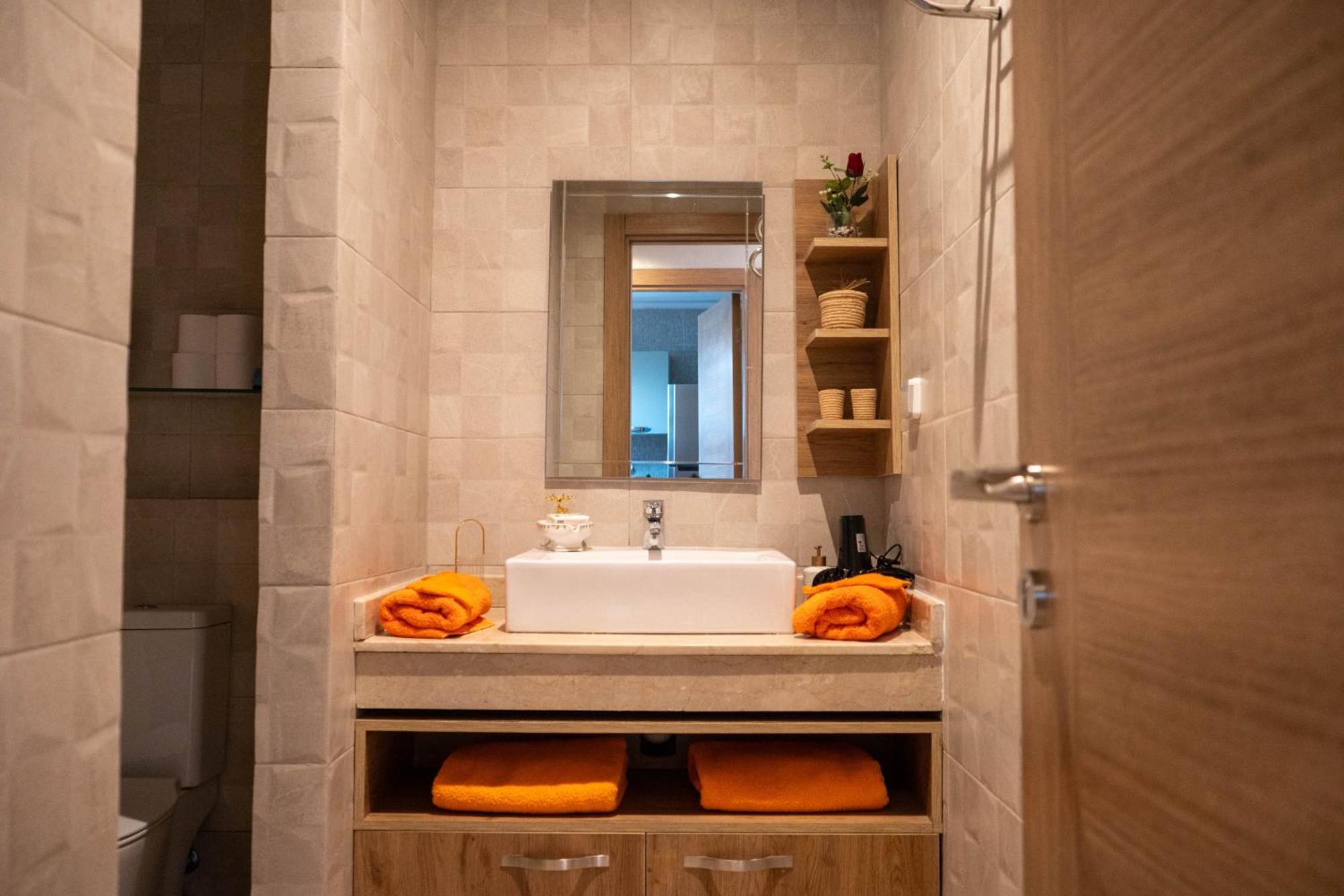 Magnifique Appartement Moderne De 2 Chambres Avec Piscine A 10 Min Du Centre De Marrakech Marrakesh Extérieur photo