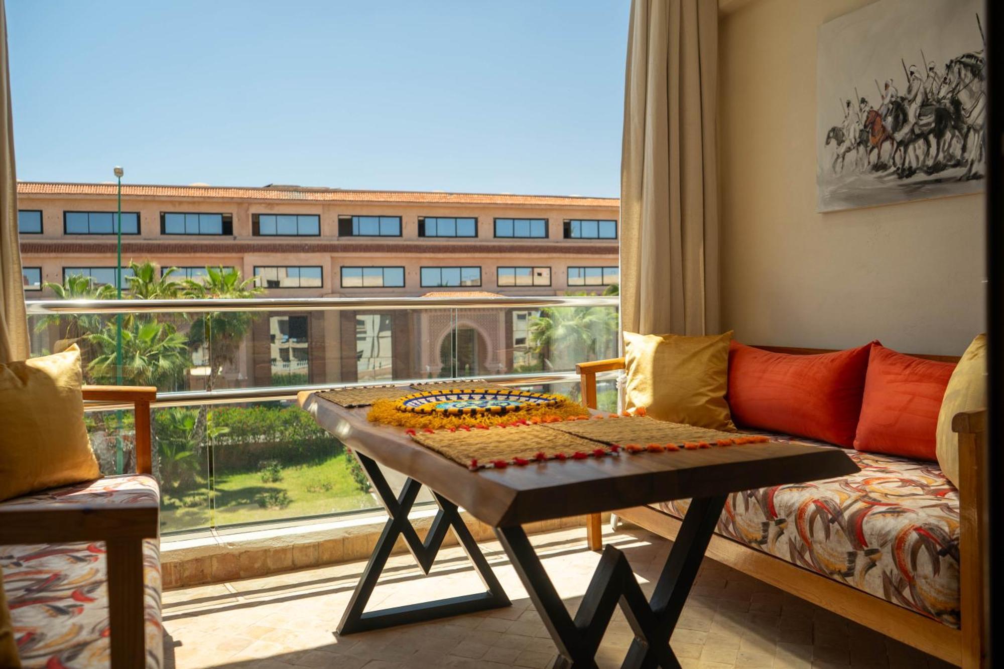 Magnifique Appartement Moderne De 2 Chambres Avec Piscine A 10 Min Du Centre De Marrakech Marrakesh Extérieur photo